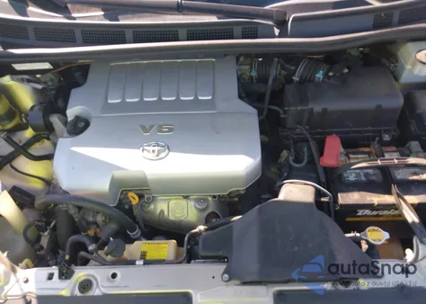 2010 Toyota Sienna Xle z USA, uszkodzony, nr VIN 5TDYK4CC5AS307821